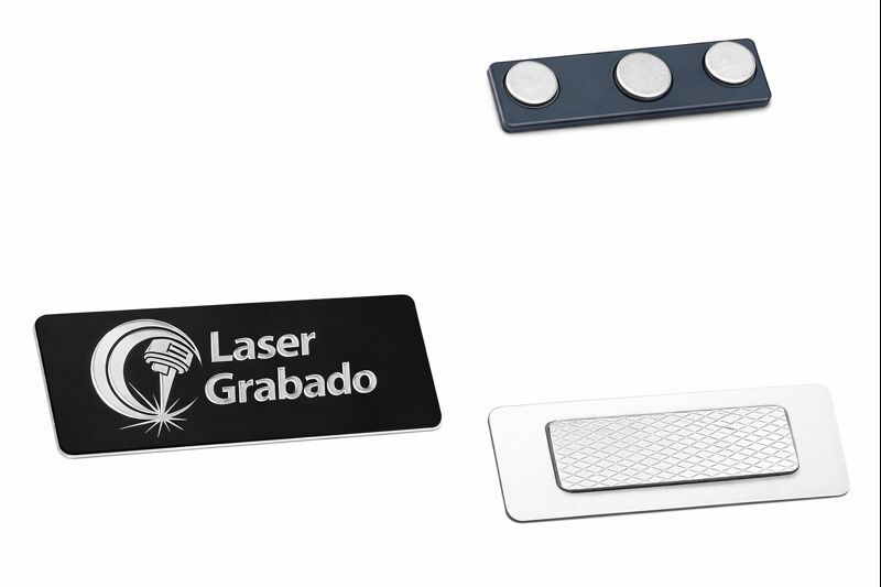 Gafete metálico negro